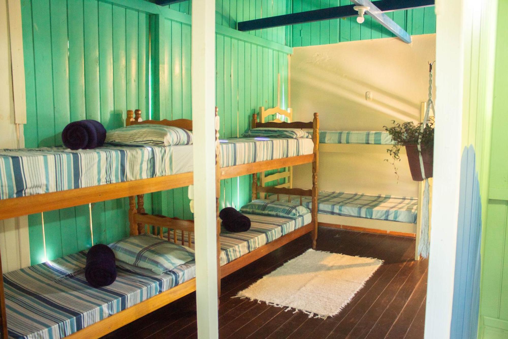 Hostel Antonio Pescador - Centro Da Guarda do Embaú Dış mekan fotoğraf